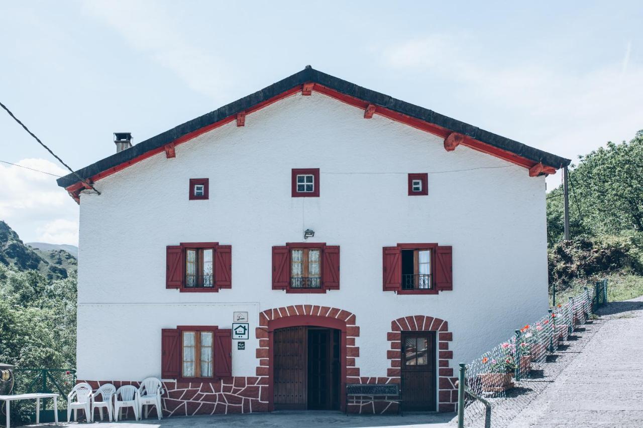 Casa Navarlaz S N Valcarlos Exteriör bild